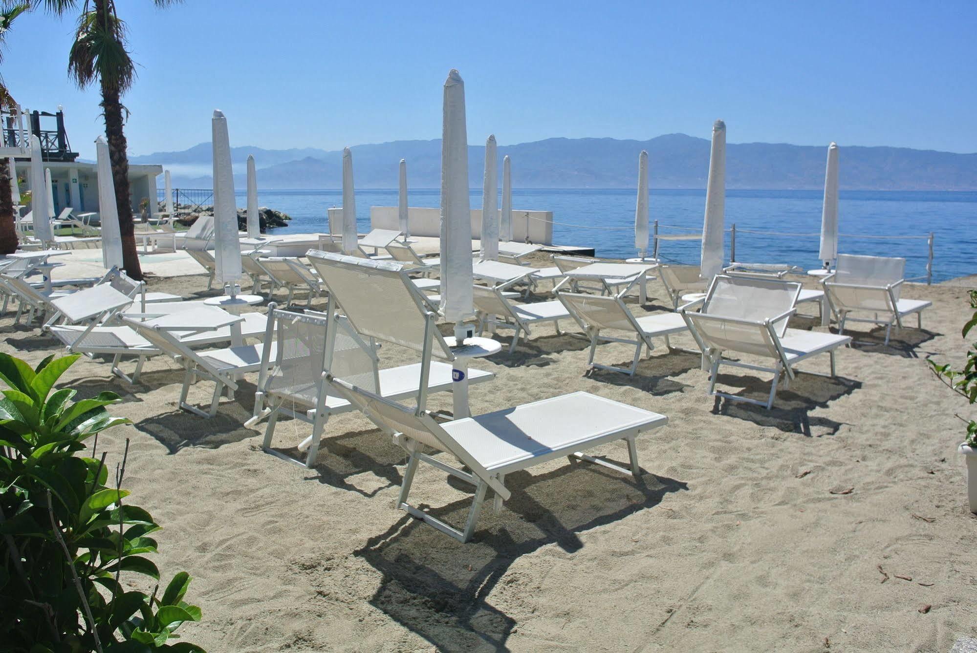 B&B Pellicano Guest House Ρέτζιο ντι Καλάμπρια Εξωτερικό φωτογραφία